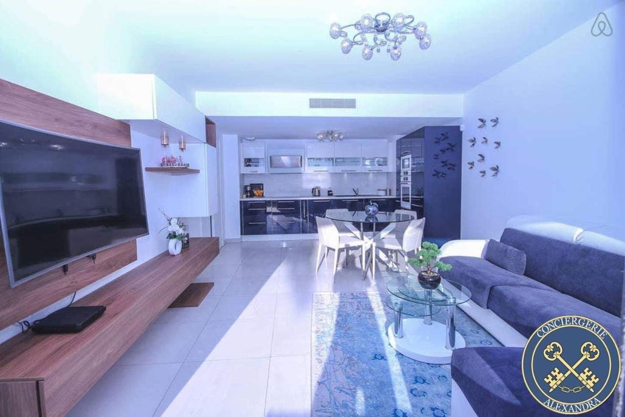 BLUE BAY Appartement 3 pieces Nisa Exterior foto